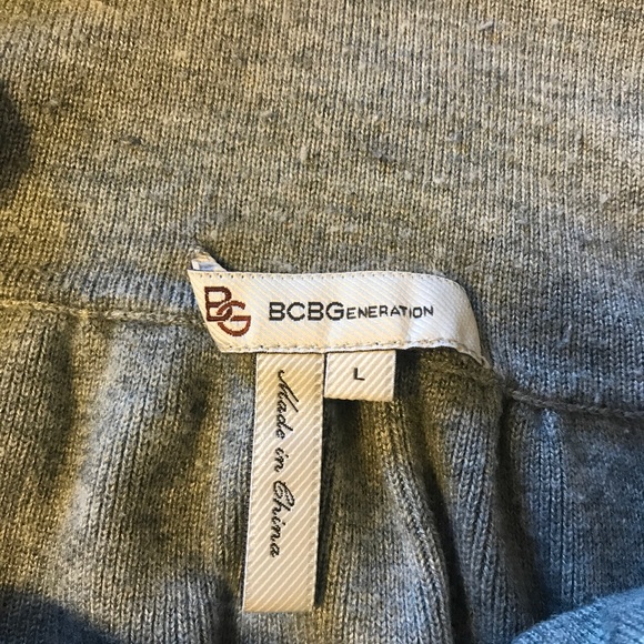 BCBG Generation Grey Skirt - Picture 2 of 3